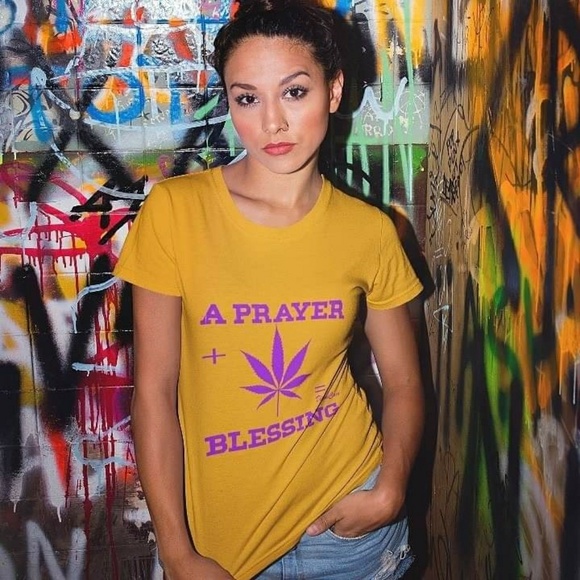 T-Shirts - Picture 3 of 4